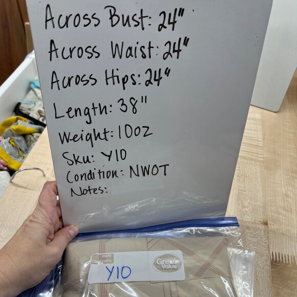 Jackson Rowe Beau Plaid Button-Up Oversized Shirt Dress Beige Size Medium NWOT - Picture 12 of 13